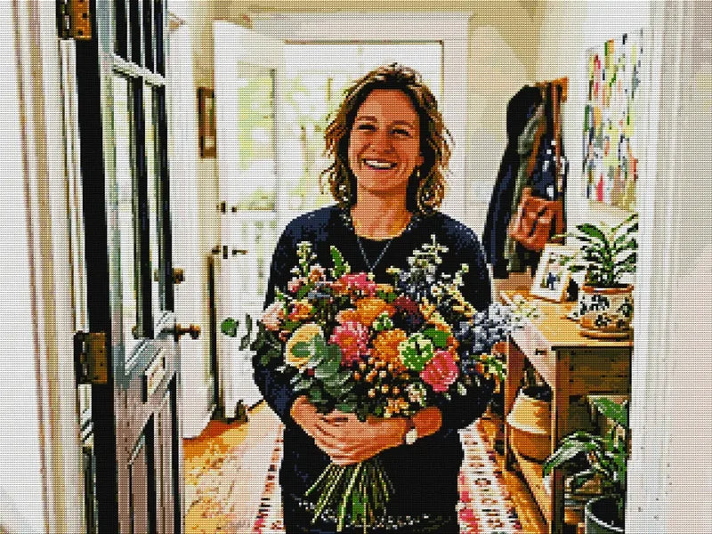 Valmis timanttimaalaus naisesta esillä kotona