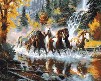 Thumbnail for Lauma hevosia juoksemassa läpi virtaavan joen syksyisessä metsämaisemassa, taustalla vesiputous ja värikkäät puut – paint by numbers -maalaus.