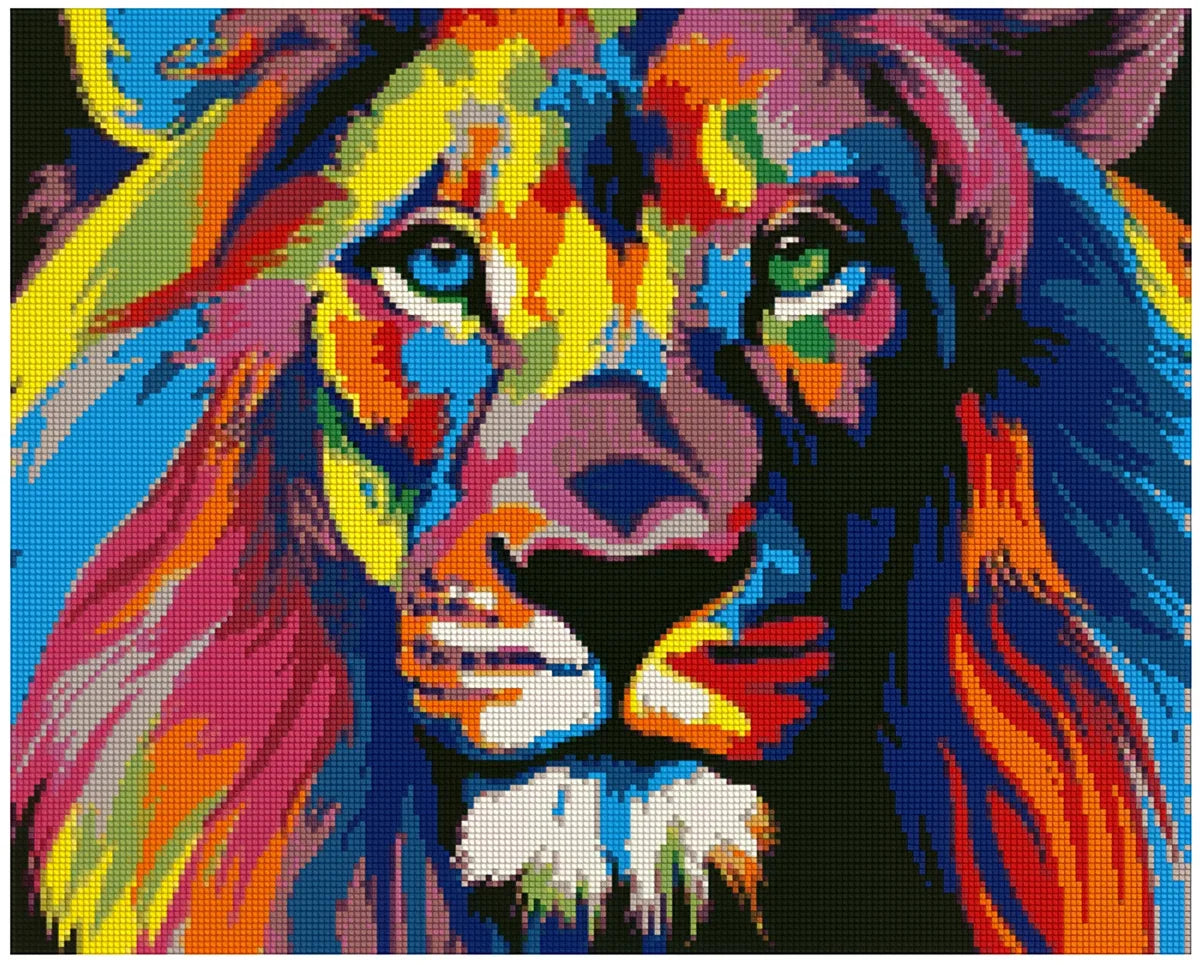 Timanttimaalaus mallikuva – värikäs leijonan kasvokuva pop-art-tyyliin, kirkkaat sinisen, keltaisen ja pinkin sävyt luovat voimakkaan ja energisen ilmeen.