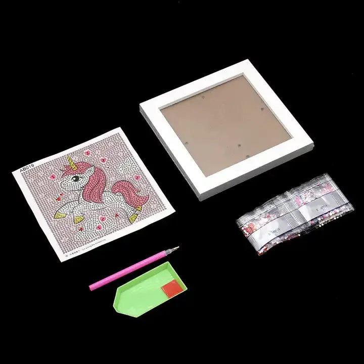 Pink Unicorn 18x18cm - Timanttimaalaus