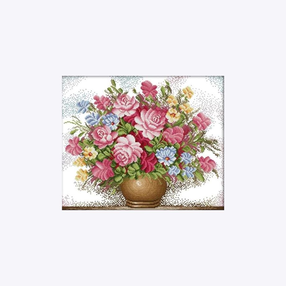 Floral Bloom - Ristipistotyö 59x51cm
