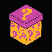 Thumbnail for Keltainen laatikko jossa on pinkki kansi ja ksymysmerkkejä mustaa taustaa vasten.